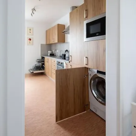 Miodowy * פובידז