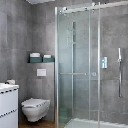 Miodowy דירה פובידז